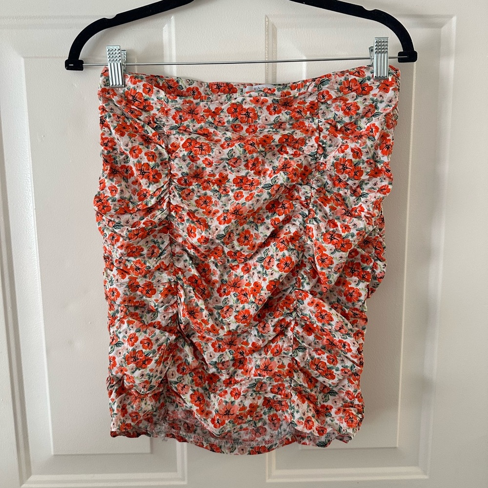 Elegant Floral Pencil Skirt in Red and White
